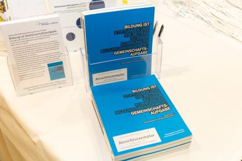 Bildung ist Gemeinschaftsaufgabe - das Buch